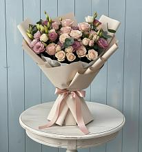 Букет цветов из:  Розы и Лизиантусы в Истобном