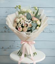 Букет цветов из:  Розы и Лизиантусы в Истобном