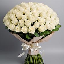 Букет 101 беля роза Белоснежка в Истобном