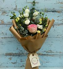Букет цветов из:  Розы и Лизиантусы в Истобном