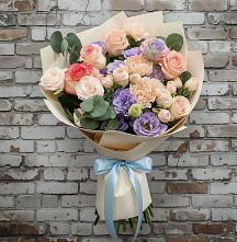 Букет цветов из:  Розы, Лизиантусы и Гвоздики в Истобном